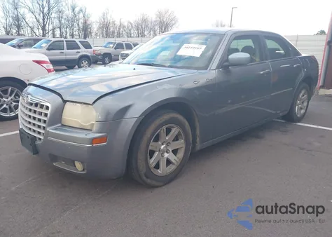 2007 Chrysler 300 Touring из США, поврежденный, VIN 2C3KA53G97H828151